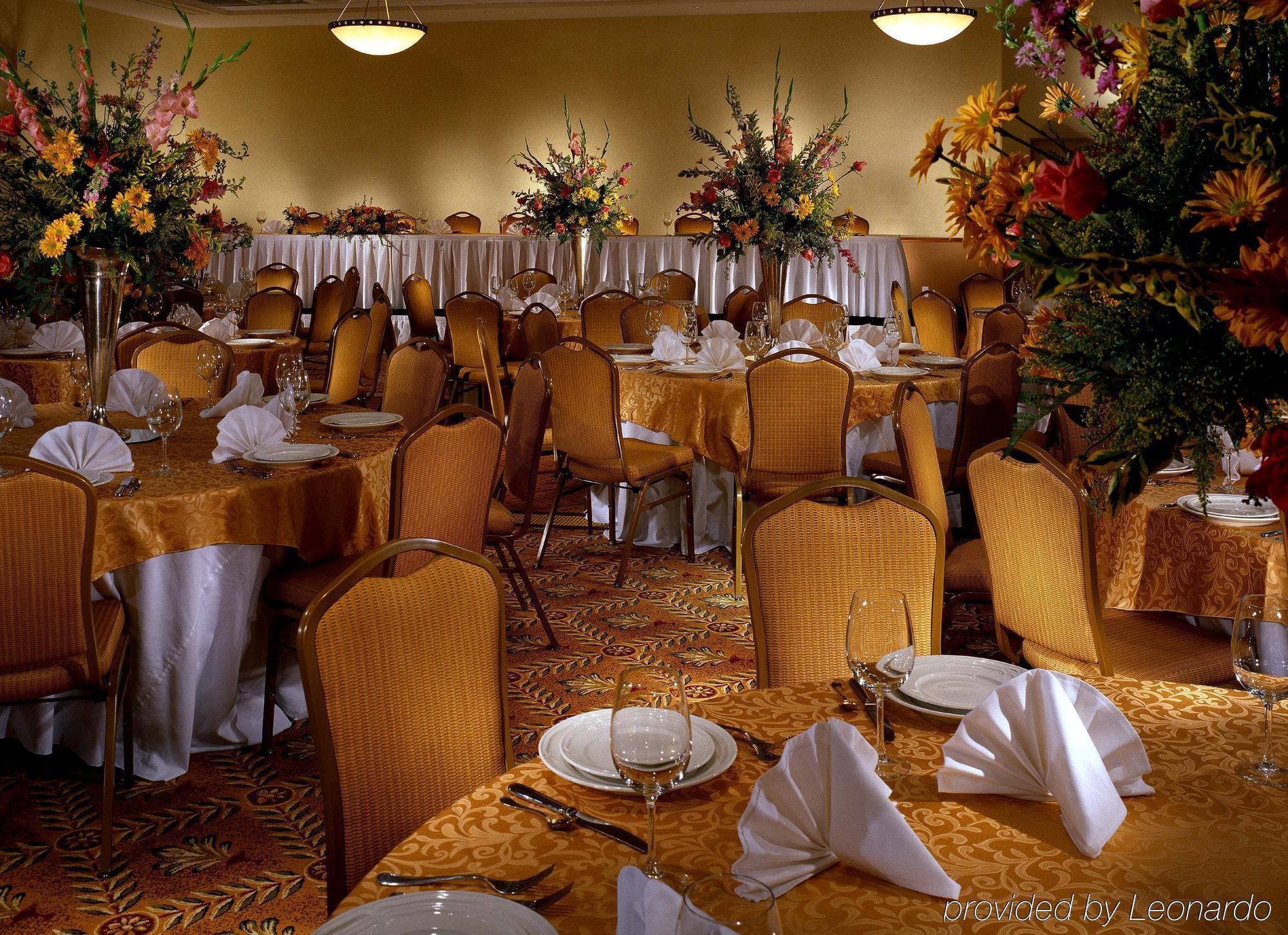 โฟร์ พอยต์ บาย เชอราตัน ลิตเติล ร็อค มิดทาวน์ Hotel ลิตเติลร็อค ร้านอาหาร รูปภาพ